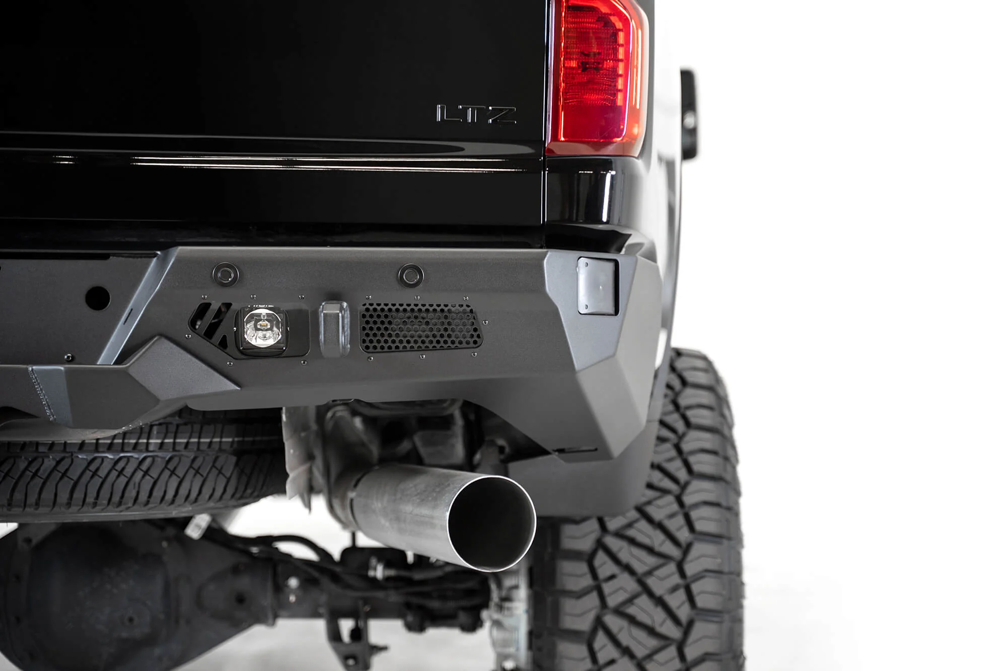 Addictive Desert Designs Chevrolet Silverado Bomber Rear bar 2020-2023 - Image 4