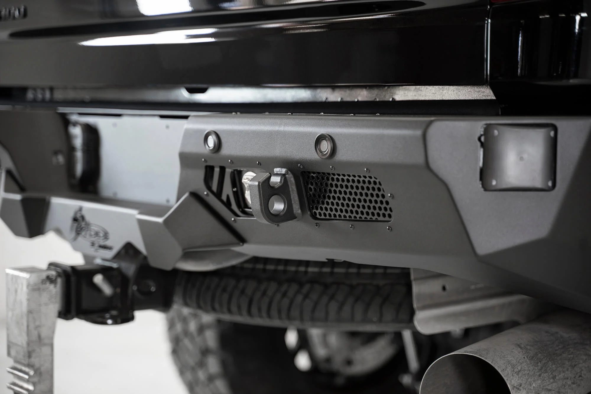 Addictive Desert Designs Chevrolet Silverado Bomber Rear bar 2020-2023 - Image 6