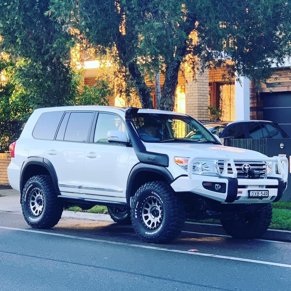 Bushwacker Flares suitable for Toyota Landcruiser 200 series 2007 - 2021 - Image 5