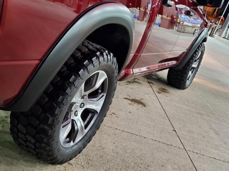 Bushwacker Flares Matte Black Ram 1500 DS - Image 4